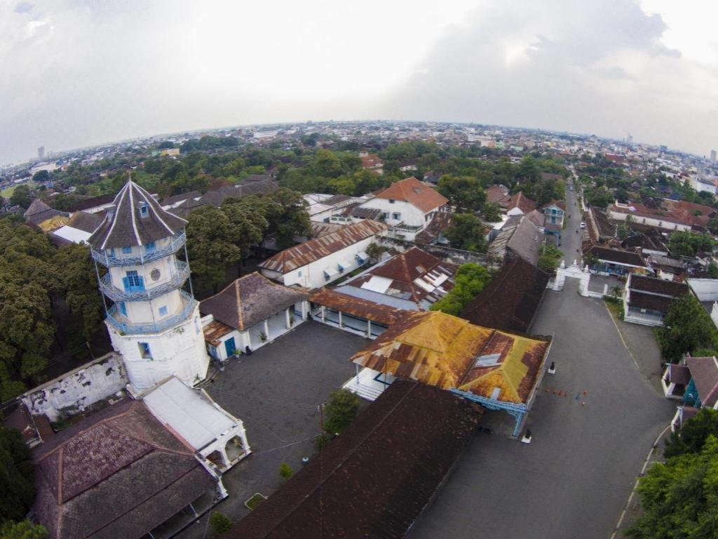 Grand Amira Hotel Solo, Azana Hotels Collection Екстер'єр фото