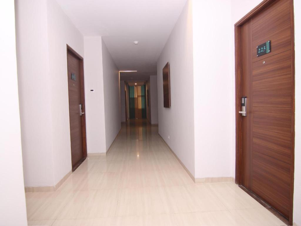 Grand Amira Hotel Solo, Azana Hotels Collection Екстер'єр фото
