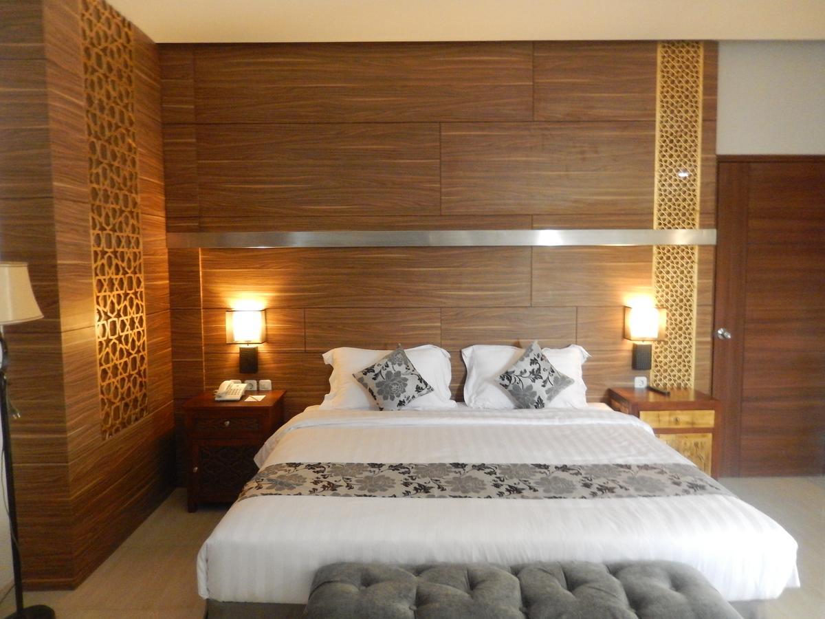 Grand Amira Hotel Solo, Azana Hotels Collection Екстер'єр фото