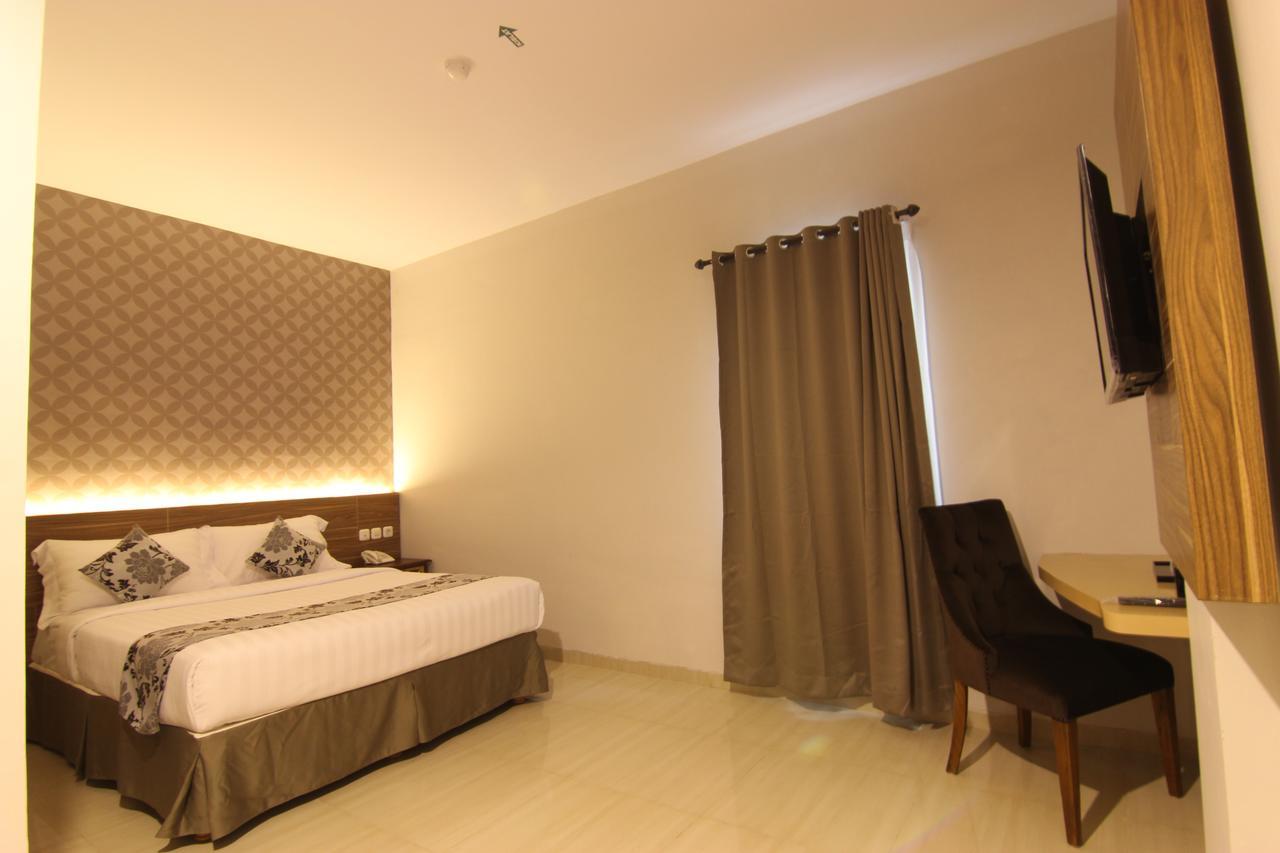 Grand Amira Hotel Solo, Azana Hotels Collection Екстер'єр фото