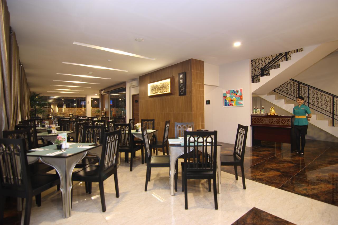 Grand Amira Hotel Solo, Azana Hotels Collection Екстер'єр фото