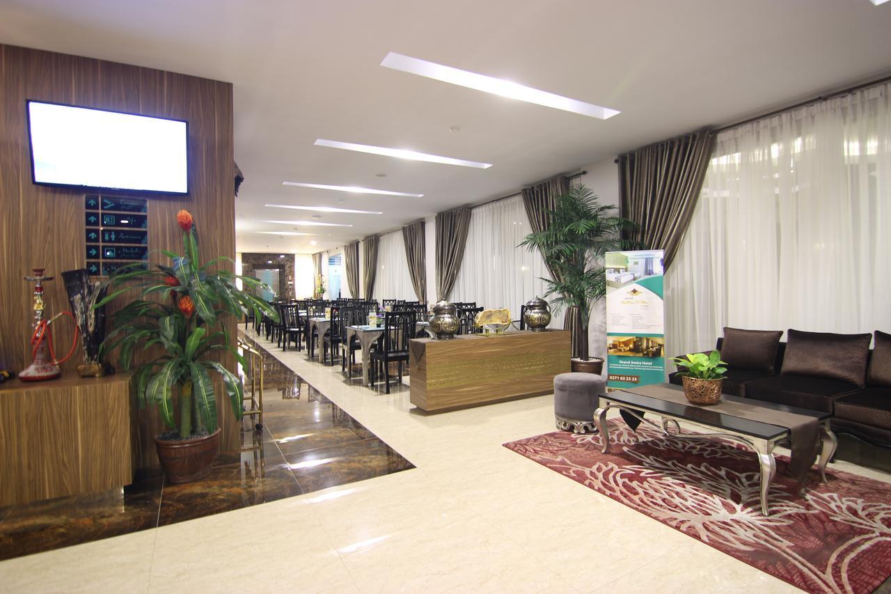 Grand Amira Hotel Solo, Azana Hotels Collection Екстер'єр фото
